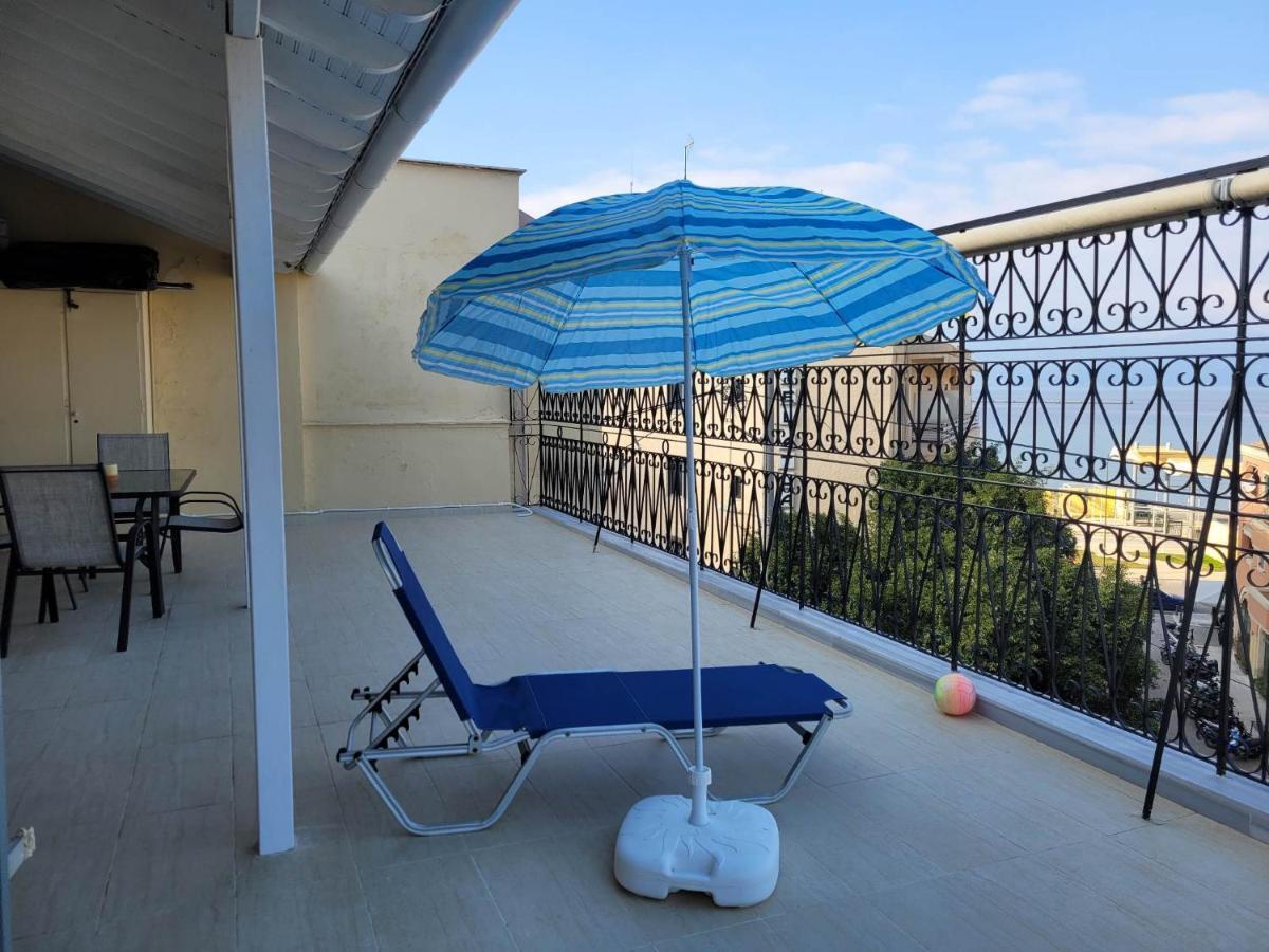 Kiki'S Penthouse Apartment Corfu  Exterior photo